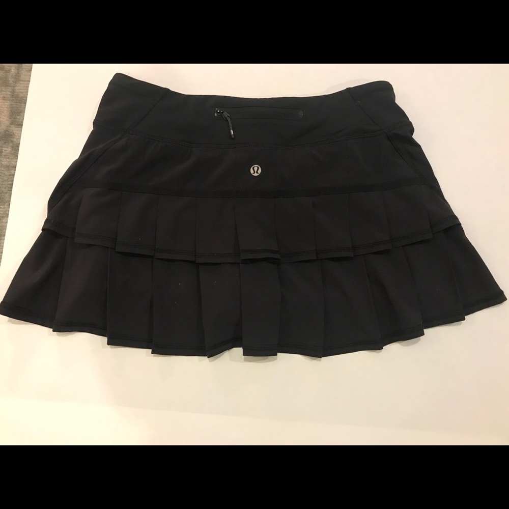 Lululemon tennis skirt - black